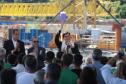 Padre Reginaldo Manzotti falando em cima do palco