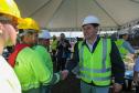 O governador Carlos Massa Ratinho Junior e o ministro dos Transportes, Renan Filho, participam nesta quarta-feira (18) do anúncio do início da duplicação do Contorno Norte de Curitiba.