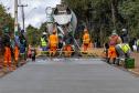 PESSOAS TRABALHANDO EM OBRAS DE RODOVIAS DE CONCRETO
