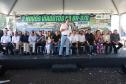 Governador, Ratinho Junior, falando em cima do palco