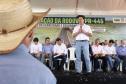 Governador discursando em cima do palco