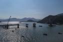 Instalação dos cabos de aço no trecho estaiado da Ponte de Guaratuba