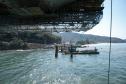Instalação dos cabos de aço no trecho estaiado da Ponte de Guaratuba