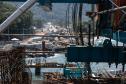 Instalação dos cabos de aço no trecho estaiado da Ponte de Guaratuba