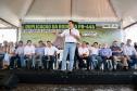 Governador discursando em cima do palco
