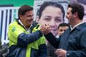 Governador e Secretario de Infraestrutura e Logística se cumprimentando