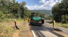 Rodovia de Pinhão recebe serviços de conservação do pavimento do DER/PR