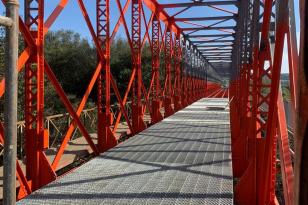 Ponte entre Lapa e Campo do Tenente deve ter tráfego de veículos liberado em 30 dias Foto: DER-PR