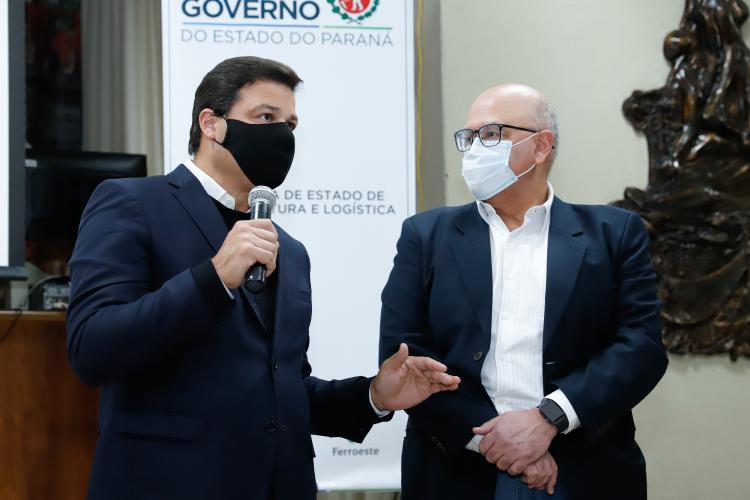 Foi realizado nesta terça-feira (15) o primeiro encontro de uma agenda de reuniões do Grupo de Trabalho do Plano Estadual Ferroviário com prefeitos dos municípios abrangidos pelo projeto da Nova Ferroeste. Foto: Rodrigo Félix Leal / INFRA