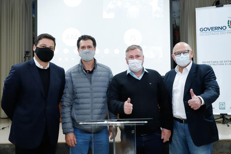 Foi realizado nesta terça-feira (15) o primeiro encontro de uma agenda de reuniões do Grupo de Trabalho do Plano Estadual Ferroviário com prefeitos dos municípios abrangidos pelo projeto da Nova Ferroeste. Foto: Rodrigo Félix Leal / INFRA