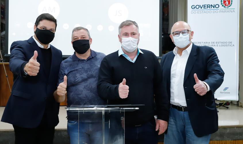 Foi realizado nesta terça-feira (15) o primeiro encontro de uma agenda de reuniões do Grupo de Trabalho do Plano Estadual Ferroviário com prefeitos dos municípios abrangidos pelo projeto da Nova Ferroeste. Foto: Rodrigo Félix Leal / INFRA