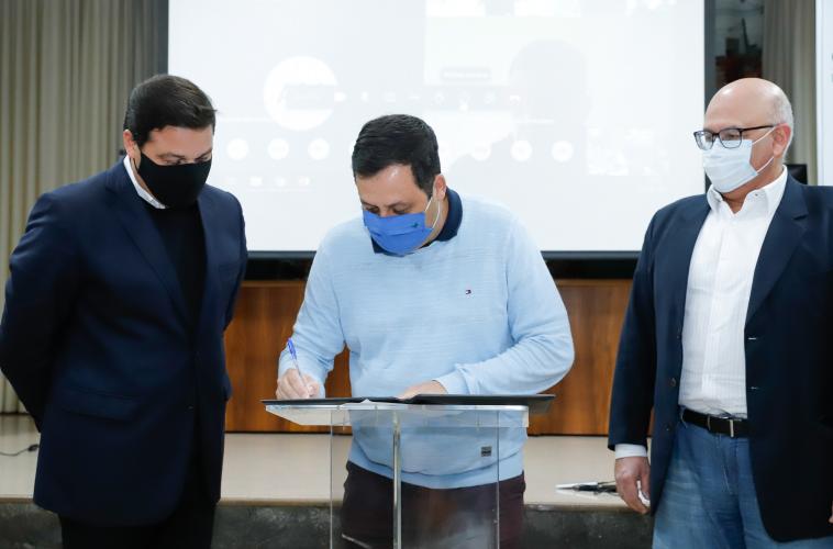 Foi realizado nesta terça-feira (15) o primeiro encontro de uma agenda de reuniões do Grupo de Trabalho do Plano Estadual Ferroviário com prefeitos dos municípios abrangidos pelo projeto da Nova Ferroeste. Foto: Rodrigo Félix Leal / INFRA