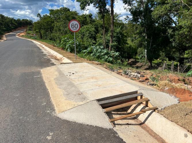Pavimentação de trecho municipalizado da PR-151 em Sengés