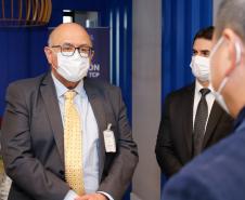 Representantes do Governo Federal visitaram nesta terça-feira (22) o Porto de Paranaguá para conhecer a estrutura de armazenagem e embarque. Os técnicos avaliam as melhores alternativas para o acesso à cidade a partir da construção da Nova Ferroeste. - Foto: Rodrigo Félix Leal/INFRA
