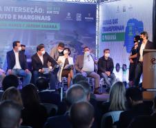 O governador Carlos Massa Ratinho Junior e o Secretário da Infraestrutura, Sandro Alex acompanhados do diretor-geral do DER, Fernando Furiatti inauguraram nesta terça-feira (10) o Viaduto do Sabará, no quilômetro 173 da rodovia BR-373, em Ponta Grossa, nos Campos Gerais. Foto: Rodrigo Félix Leal / InfraPR 