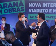 O governador Carlos Massa Ratinho Junior e o Secretário da Infraestrutura, Sandro Alex acompanhados do diretor-geral do DER, Fernando Furiatti inauguraram nesta terça-feira (10) o Viaduto do Sabará, no quilômetro 173 da rodovia BR-373, em Ponta Grossa, nos Campos Gerais. Foto: Rodrigo Félix Leal / InfraPR 