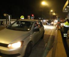 Encerramento dos atuais contratos de concessão de rodovias no Paraná. Abertura das catracas da praça de pedágio da Ecovia, na BR-277, em São José dos Pinhais, ocorrida à 0h00 deste domingo.  - Curitiba, 28/11/2021 - Foto: Ari Dias/AEN