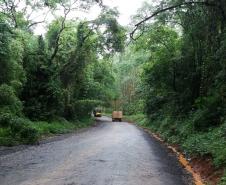 Estado assina ordem de serviço para pavimentação entre Imbaú e Reserva, nos Campos Gerais Foto: DER