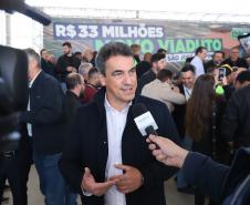 O governador Carlos Massa Ratinho Junior assina ordem de serviço para construção de viaduto em São José dos Pinhais. Foto: Rodrigo Félix Leal / SEIL