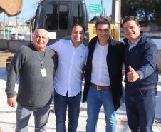 O governador Carlos Massa Ratinho Junior assina ordem de serviço para construção de viaduto em São José dos Pinhais. Foto: Rodrigo Félix Leal / SEIL