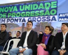 Governador entrega colégio e anuncia pavimentação da Estrada de Alagados, em Ponta Grossa Foto: Ari Dias/AEN