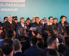 O governador Carlos Massa Ratinho Junior acompanhou nesta sexta-feira (03) o presidente da República, Jair Bolsonaro, em uma visita à obra da Ponte da Integração Brasil-Paraguai, em Foz do Iguaçu, na região Oeste.  Foto: José Fernando Ogura/AEN