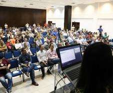 Em audiência pública, Governo debate com população obras da Ponte de Guaratuba - Foto: Rodrigo Félix Leal/SEIL