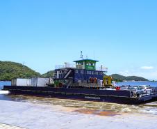 Ferry boat de Guaratuba opera sem longas filas após desbloqueio de rodovia federal - Foto: Rodrigo Félix Leal / SEIL