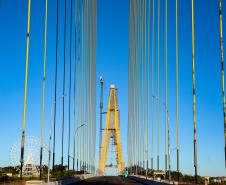 Governador Ratinho Junior faz última vistoria na Ponte da Integração, que está concluída Foto: Rodrigo Félix Leal / SEIL