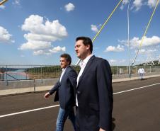 Governador Ratinho Junior faz última vistoria na Ponte da Integração, que está concluída Foto: Gilson Abreu/AEN