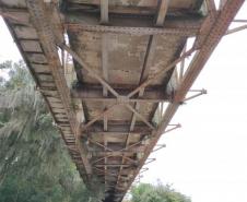 Governo assina contrato para reforma da ponte de ferro entre Lapa e Campo do Tenente - Foto: DER