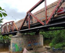 Reforma de ponte metálica em Morretes atinge quase 50% de execução - Foto: DER