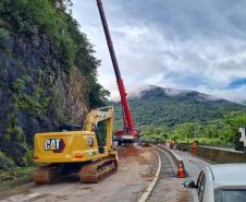 DER/PR avança em nova etapa da recuperação da encosta da BR-277 no Litoral - Foto: DER