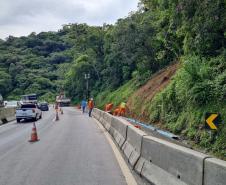 DER/PR avança em nova etapa da recuperação da encosta da BR-277 no Litoral - Foto: DER