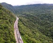 Restrição de veículos pesados na BR-277 será mantida em fevereiro, inclusive no Carnaval Foto: Rodrigo Félix Leal/SEIL