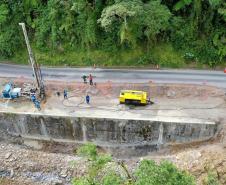 Estrada da Graciosa - obras de recuperação da Estrada da Graciosa, depois dos desmoronamentos causados pelas chuvas Foto: Albari Rosa/AEN