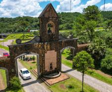 Com ação rápida após as chuvas, Estado volta a liberar tráfego na Estrada da Graciosa  Foto: Rodrigo Félix Leal / SEIL