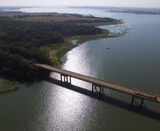 Avançam editais de reforma de 35 pontes nas regiões Norte, Norte Pioneiro e Vale do Ivaí - Ponte Rio Paranapanema PR-323 em Sertaneja Foto: DER