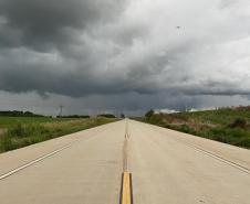 Obra emblemática do Sudoeste, Whitetopping da PRC-280 recebe últimos ajustes Foto: DER