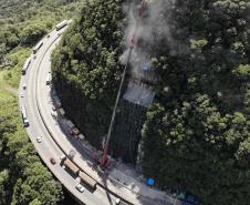 Análise indica reforços na contenção do km 41 da BR-277; obra termina dia 15 Foto: DER