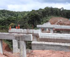 Obra na Rodovia dos Minérios tem avanços na construção de viadutos e pontes Foto: Rodrigo Félix Leal/SEIL-PR