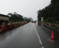 DER/PR conclui obra de contenção emergencial no km 41 da BR-277 Foto: DER