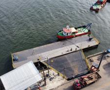 Ferry boat de Guaratuba opera normalmente após troca de ponte flutuante Foto: DER-PR