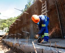 Obras na Graciosa avançam, e primeiros trechos podem ficar prontos este mês Foto: Rodrigo Félix Leal/SEIL