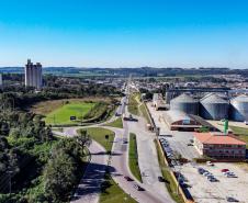 Leilão do 1º lote das novas concessões rodoviárias do Paraná será na próxima semana. Na foto, a BR-476 com a PR-427. Foto: Roberto Dziura Jr/AEN