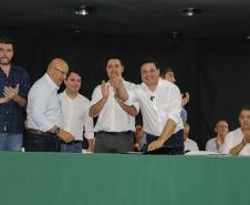 O governador Carlos Massa Ratinho Jr. participou da abertura da Efap - Exposição Feira Agropecuária e Industrial de Santo Antonio da Platina, onde participou da Assembleia Intinerante, recebeu prefeitos e lançou programa de melhorias para a região. Foto: Roberto Dziura Jr/AEN