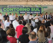 O governador Carlos Massa Ratinho Junior entregou oficialmente nesta quinta-feira (17) o Contorno Sul de Wenceslau Braz, no Norte Pioneiro.  Foto: Roberto Dziura Jr/AEN