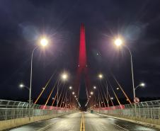 Teste de iluminação cênica marca fim dos trabalhos na Ponte da Integração Brasil Foto: DER-PR