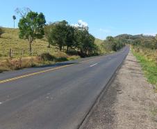 Estado recupera pavimento da PR-090 entre São Jerônimo da Serra e Curiúva Foto: DER