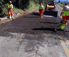 Estado recupera pavimento da PR-090 entre São Jerônimo da Serra e Curiúva Foto: DER